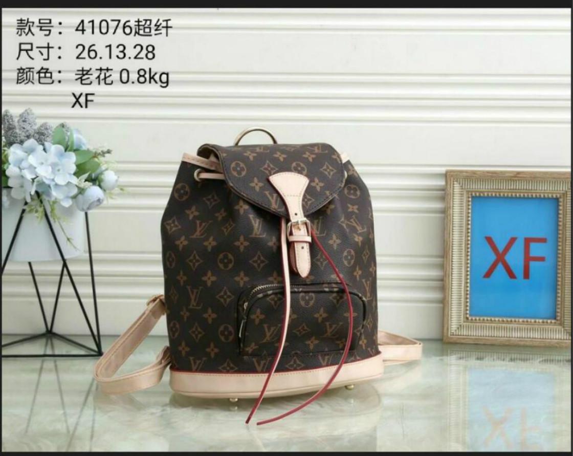 Wallet3 LV LOUIS 1 VITTON Fashion Mens Womens Backpacks Designers Handbag Lady Outdoor Travel Bags Luxurys School Wallet, Red;black
Wallet3 LV LOUIS 1 VITTON Fashion Mens Womens Backpacks Designers Handbag Lady Outdoor Travel Bags Luxurys School Wallet, Red;black