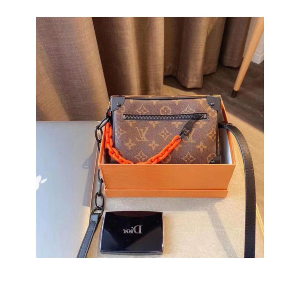 Lv LOUIS BAG VITTON Top Quality Zipper Wallets Women Purse Long Wallet Fashion Lady Clutch Men Shoulder Bag Ladies Handbags From, Red;black
Lv LOUIS BAG VITTON Top Quality Zipper Wallets Women Purse Long Wallet Fashion Lady Clutch Men Shoulder Bag Ladies Handbags From, Red;black