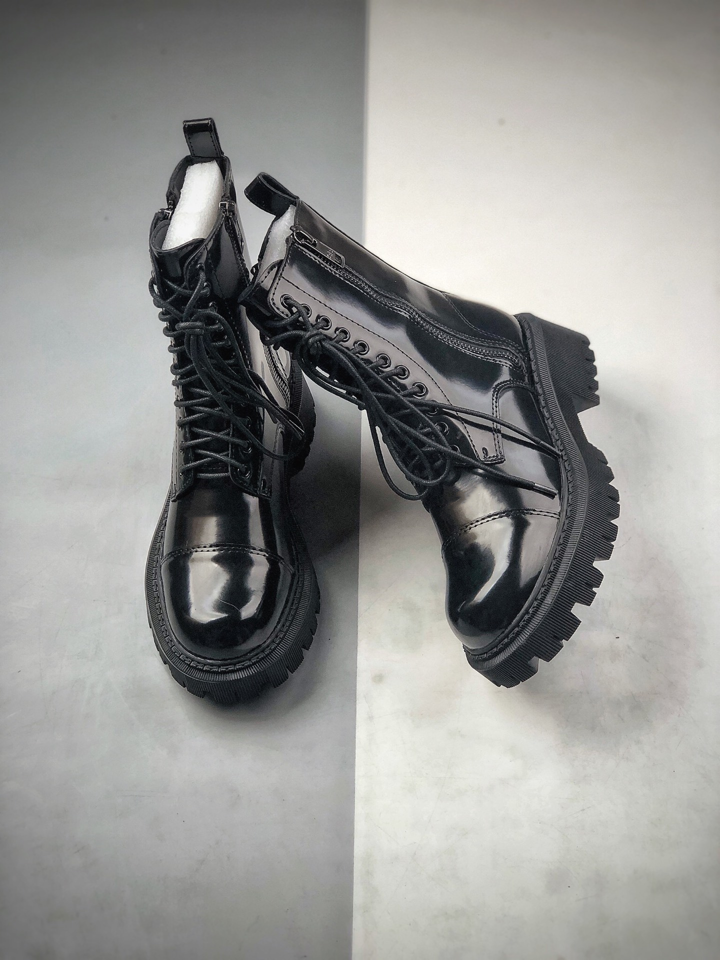 Comfortable Men Boots Genuine Leather Man Shoes Thick Sole Mens Winter Footwear, 1#shoebox
Comfortable Men Boots Genuine Leather Man Shoes Thick Sole Mens Winter Footwear, 1#shoebox