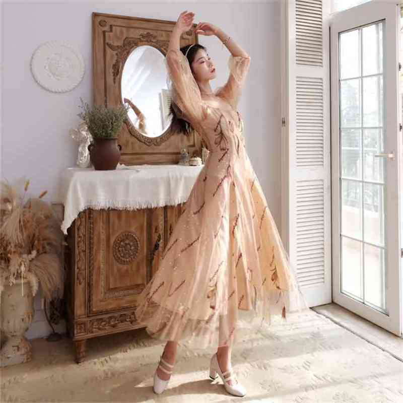 Summer Maxi Elegant Mesh Floral Embroidery Lace Long Women Party Dress Puff Sleeve Wrist Vintage 210603, Blue
Summer Maxi Elegant Mesh Floral Embroidery Lace Long Women Party Dress Puff Sleeve Wrist Vintage 210603, Blue