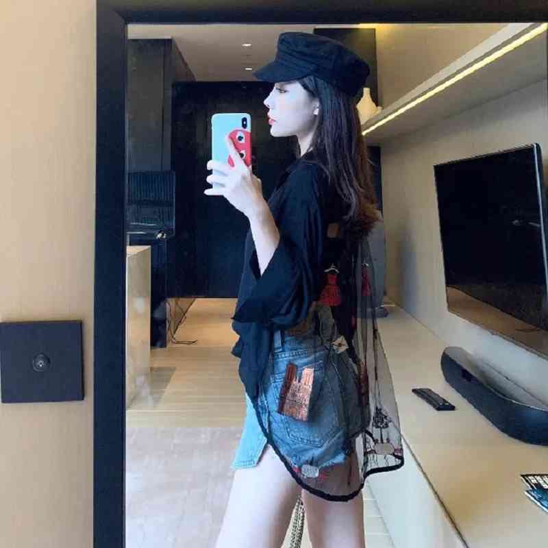 Chic Casual Hollow Back Women Tunics Shirts Oversize Blouse Long Sleeve Button Thin Ladies Chiffon Shirt Summer Female Tops 210521, Random color
Chic Casual Hollow Back Women Tunics Shirts Oversize Blouse Long Sleeve Button Thin Ladies Chiffon Shirt Summer Female Tops 210521, Random color