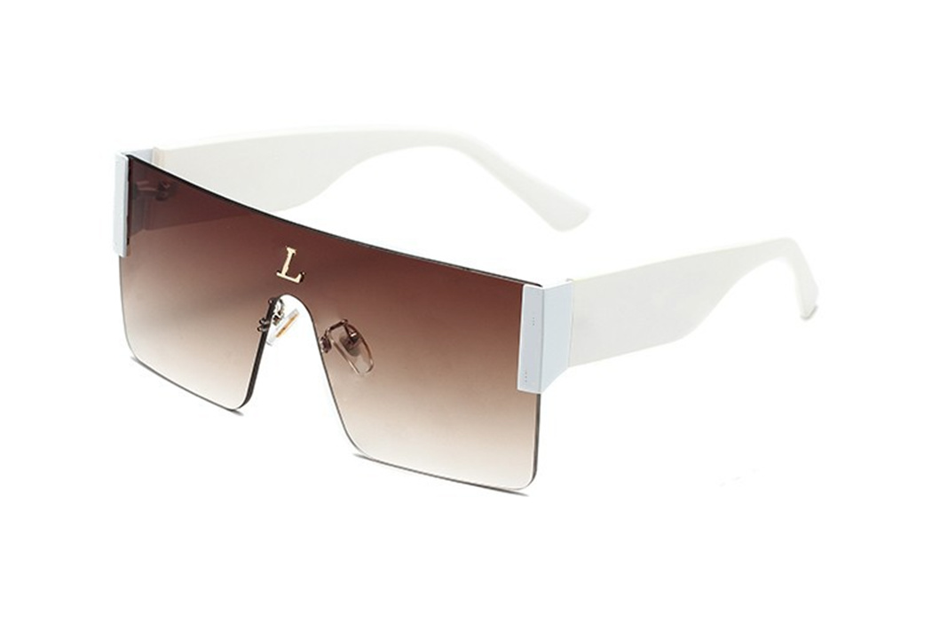 Designer Sunglasses 1163 Original Eyeglasses Beach Outdoor Shades PC Frame Fashion Classic Lady Mirrors for Women and Men Glasses Protection Sun Unisex with box
Designer Sunglasses 1163 Original Eyeglasses Beach Outdoor Shades PC Frame Fashion Classic Lady Mirrors for Women and Men Glasses Protection Sun Unisex with box