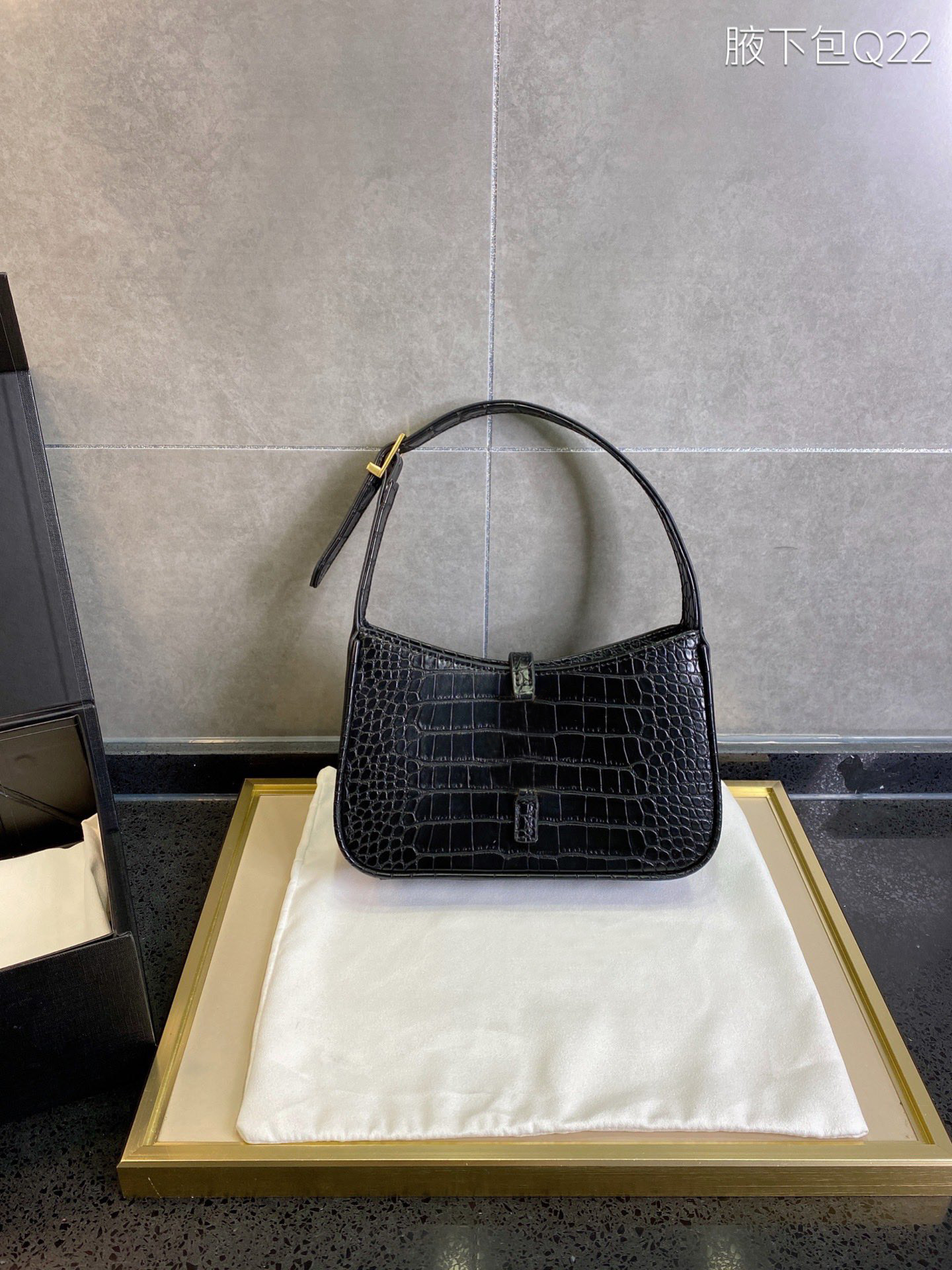 Luxucy Designer Axillary Package Hobo Bags For Women Shoulder Bag Lady Composite Tote Handbag Purse Messenger 2021, 23*16*6.5cm 
Luxucy Designer Axillary Package Hobo Bags For Women Shoulder Bag Lady Composite Tote Handbag Purse Messenger 2021, 23*16*6.5cm