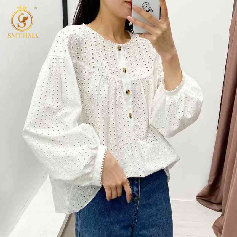 Arrival Women's Cotton Loose Round Neck Lace Hollow Out Embroidery Blouse Shirt Lantern Sleeve Solid Color Tops 210520, Photo color
Arrival Women's Cotton Loose Round Neck Lace Hollow Out Embroidery Blouse Shirt Lantern Sleeve Solid Color Tops 210520, Photo color