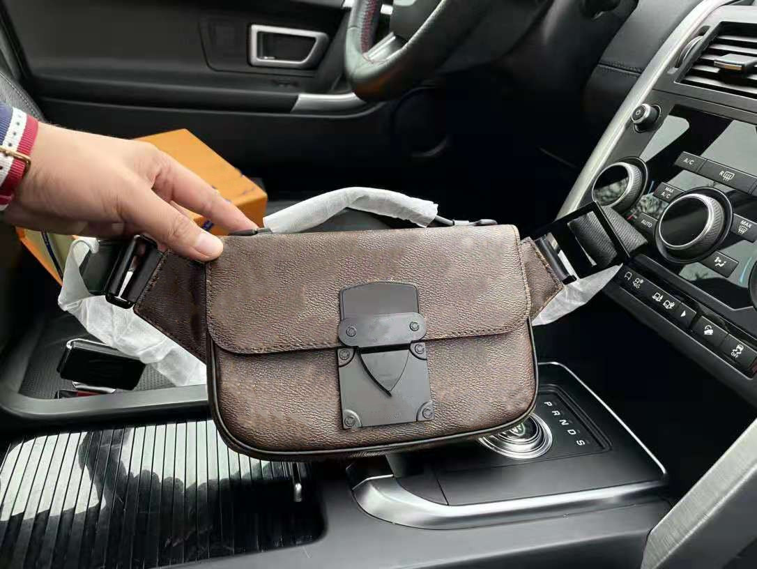 Old Flower Waist Bag Chest Handbag Designer Fanny Pack Bags Boys Unisex Women Men Cross Body Genuine Leather Handbags Backpacks Purse, Black flower
Old Flower Waist Bag Chest Handbag Designer Fanny Pack Bags Boys Unisex Women Men Cross Body Genuine Leather Handbags Backpacks Purse, Black flower