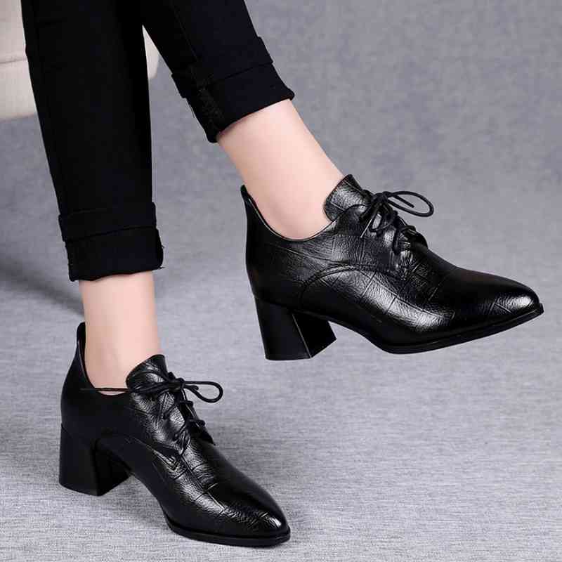Slippers Leather soft work shoes plutonium leather pumps thick heels pointed to the female black lace-up footware SW3H, 1# shoe box
Slippers Leather soft work shoes plutonium leather pumps thick heels pointed to the female black lace-up footware SW3H, 1# shoe box