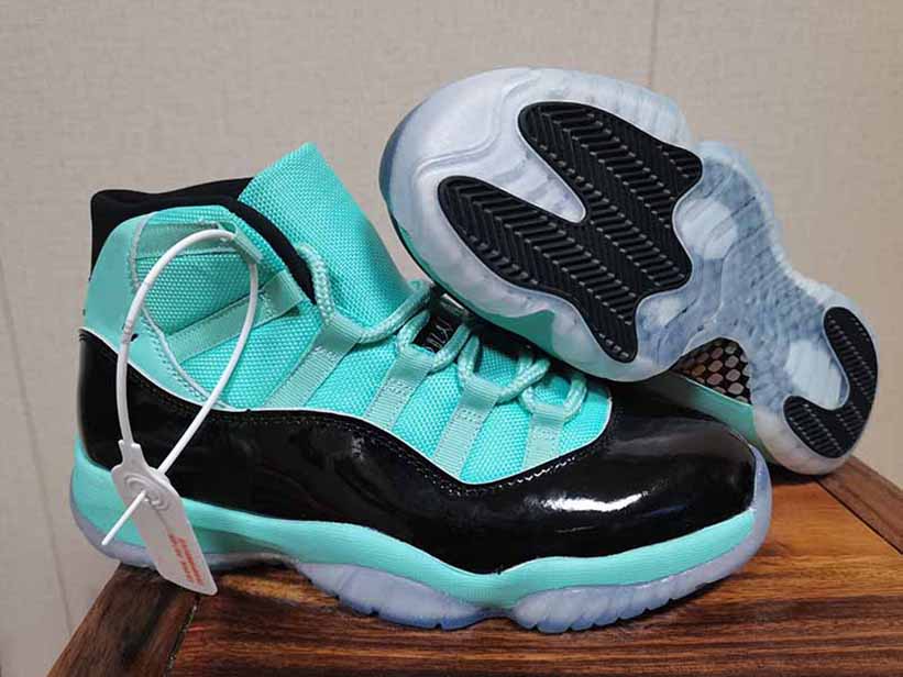 wholesale 11 low white bred 11s jumpman basketball shoes heiress night maroon pantone think 16 snake rose gold men sneakers, According the pics
wholesale 11 low white bred 11s jumpman basketball shoes heiress night maroon pantone think 16 snake rose gold men sneakers, According the pics