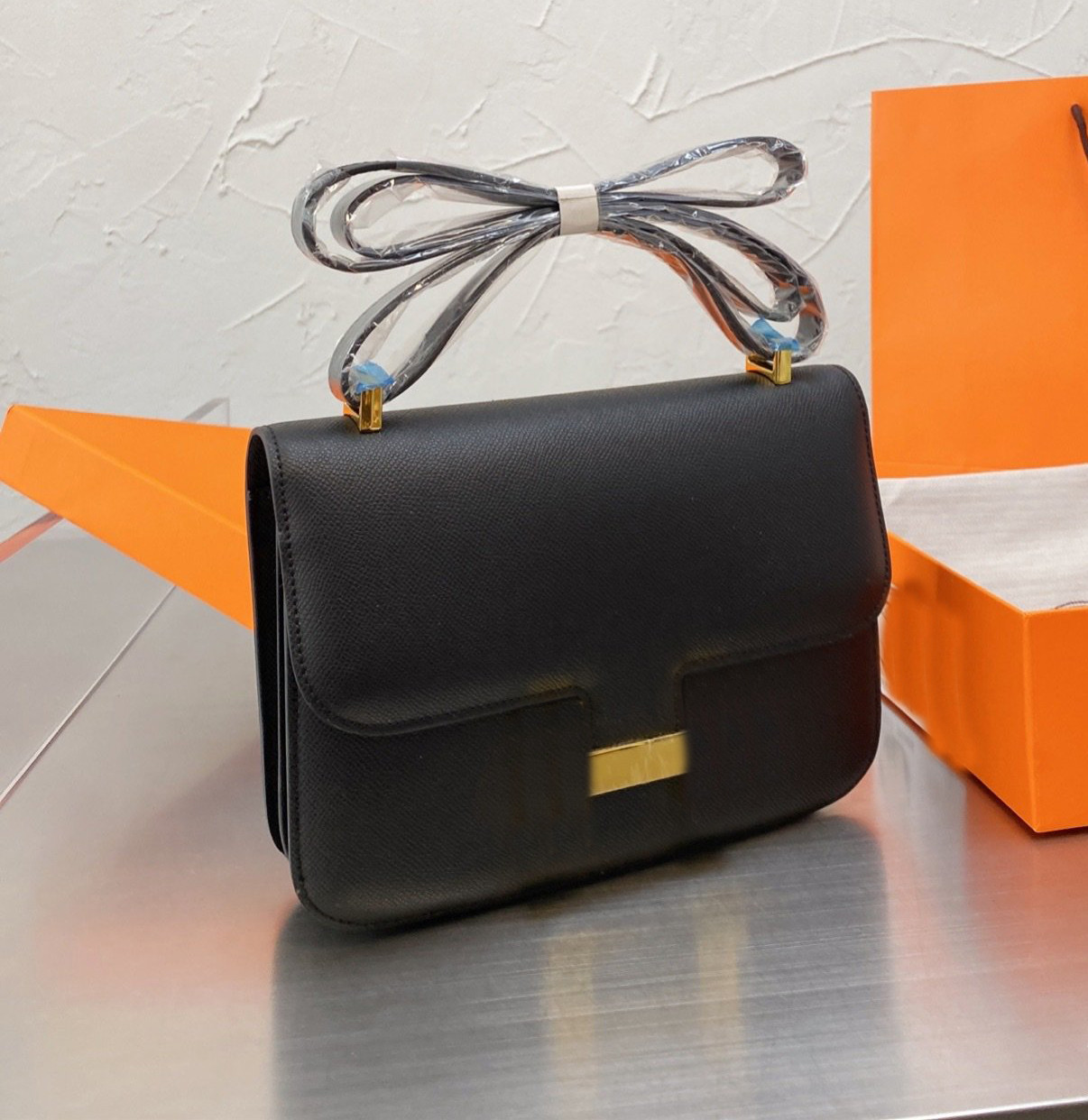 With logo luxury Designer Fashion Crossbody Tote Shoulder Bag Messenger Handbag bags Wallet saddle bag lvlouis HERME Herm es H09
With logo luxury Designer Fashion Crossbody Tote Shoulder Bag Messenger Handbag bags Wallet saddle bag lvlouis HERME Herm es H09