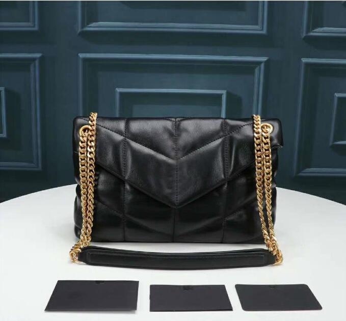 Classic handbag ladies one-shoulder portable diagonal bag leather fashion star luxury designer
Classic handbag ladies one-shoulder portable diagonal bag leather fashion star luxury designer