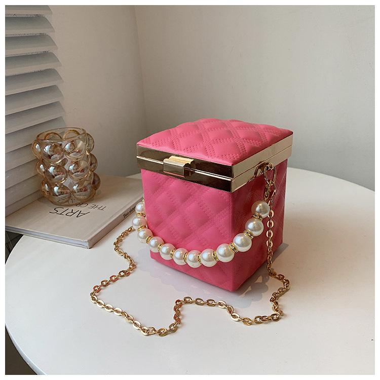 Evening Bags Square Pu Leather Box Design Pearl Party Bag Crossbody Women 2022 Shoulder Chain Fashion Purses And Handbags, Black
Evening Bags Square Pu Leather Box Design Pearl Party Bag Crossbody Women 2022 Shoulder Chain Fashion Purses And Handbags, Black