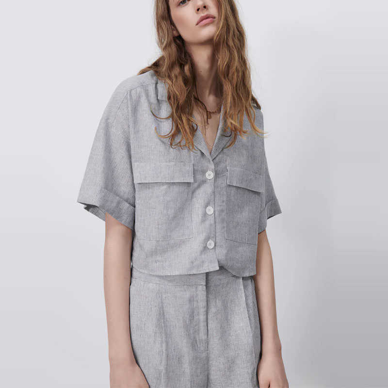 Za Striped Cropped Summer Shirt Women Short Sleeve Front Flap Pockets Gray Vintage Top Female Chic Button Up Casual Shirts 210602
Za Striped Cropped Summer Shirt Women Short Sleeve Front Flap Pockets Gray Vintage Top Female Chic Button Up Casual Shirts 210602