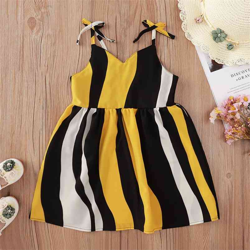 Summer Girls Dress Strap Patchwork Yellow Black Striped Cute A-Line Girl Vestidos 9M-6T 210629
Summer Girls Dress Strap Patchwork Yellow Black Striped Cute A-Line Girl Vestidos 9M-6T 210629