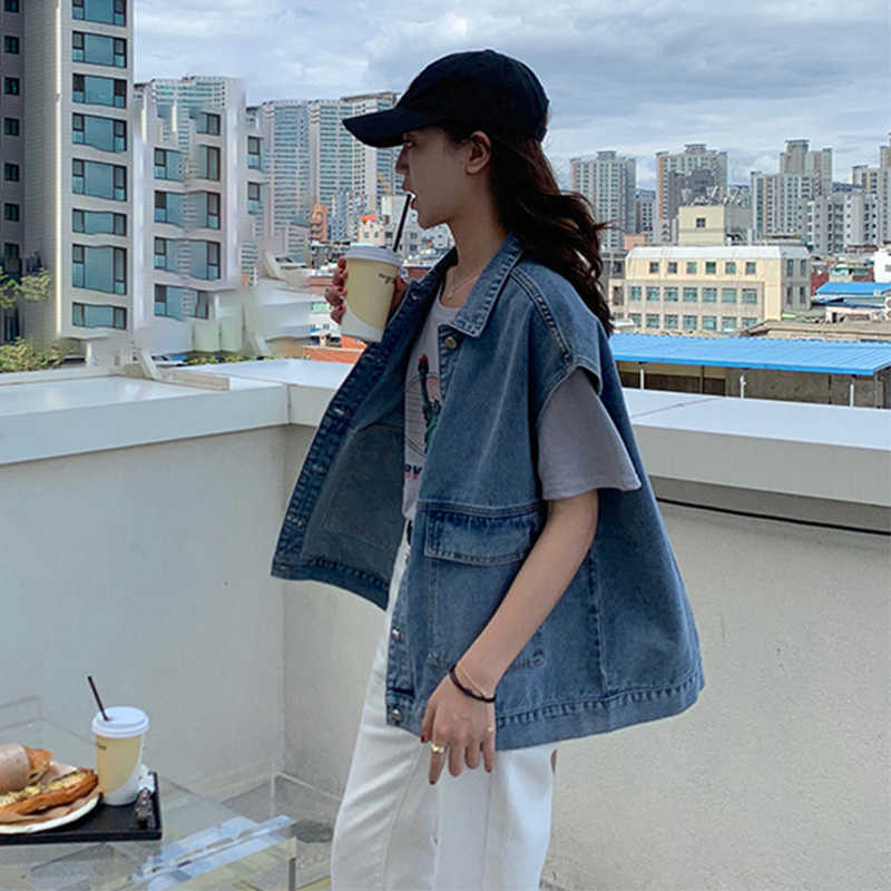 Denim Vest for Women Large Plus Size Jean Waistcoat Female Sleeveless Coat Spring Autumn Casual Streetwear Jacket Light Blue 210819