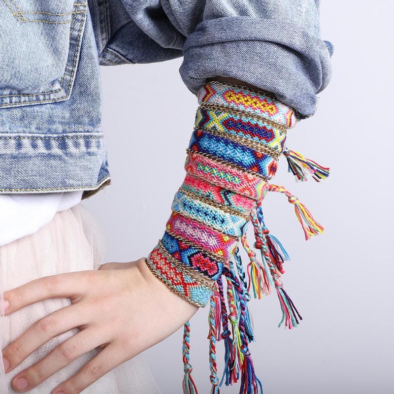 Charm Bracelets Fashion Bohomian Weave Colorful Bracelet For Women Men Accessories 2021 Trendy Ethnic Handmade Friendship Jewelry
Charm Bracelets Fashion Bohomian Weave Colorful Bracelet For Women Men Accessories 2021 Trendy Ethnic Handmade Friendship Jewelry