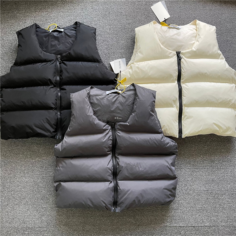 2022ss Sleeveless JACKET Parkas Men Women 1 High Quality Zipper Vintage Coats Outerwear Male Vest Clothes
2022ss Sleeveless JACKET Parkas Men Women 1 High Quality Zipper Vintage Coats Outerwear Male Vest Clothes