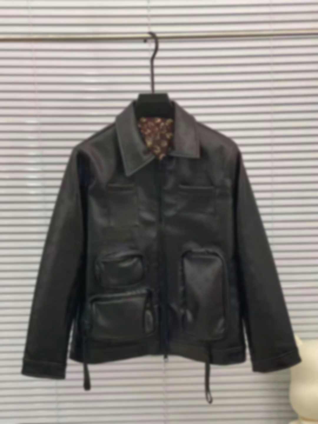 TOP QUALITY fashion designer mens Multi-pocket leather clothing jacquard letter dual zippers classic print baseball streetwear outwear jacket coat colour 4, Khaki
TOP QUALITY fashion designer mens Multi-pocket leather clothing jacquard letter dual zippers classic print baseball streetwear outwear jacket coat colour 4, Khaki