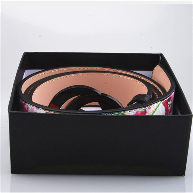 2021 fashion luxury belt, male and female designer buckle, cowhide, design g color options, classic casual 3.8cm belt box., Belt and box
2021 fashion luxury belt, male and female designer buckle, cowhide, design g color options, classic casual 3.8cm belt box., Belt and box