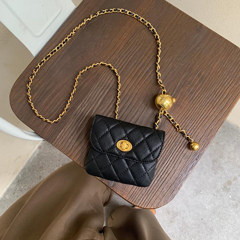 Waist Bags Women Luxury Designer Mini Adjustable Chain Belts Kidney Small Fanny Pack 2021 Crossbody Casual Chest For Phone1822956, Black
Waist Bags Women Luxury Designer Mini Adjustable Chain Belts Kidney Small Fanny Pack 2021 Crossbody Casual Chest For Phone1822956, Black