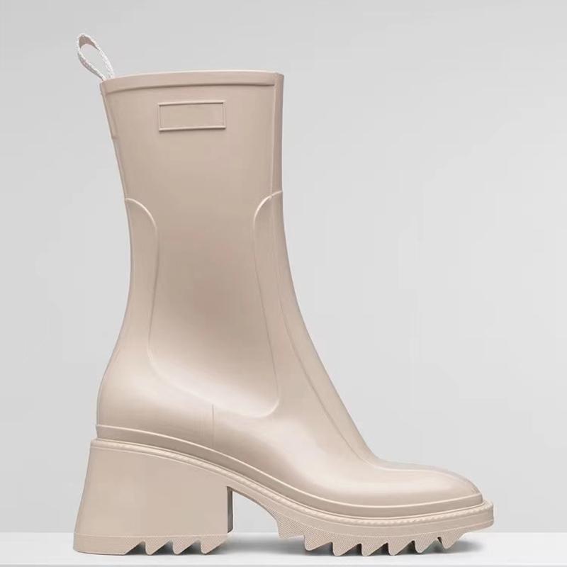 Luxury Designer Womens Half Boots shoes Winter Chunky Med Heels Plain Square Toes shoe Rainboots Zip Women Mid Calf Booty Wear Resistant Thick Soled Boot
Luxury Designer Womens Half Boots shoes Winter Chunky Med Heels Plain Square Toes shoe Rainboots Zip Women Mid Calf Booty Wear Resistant Thick Soled Boot