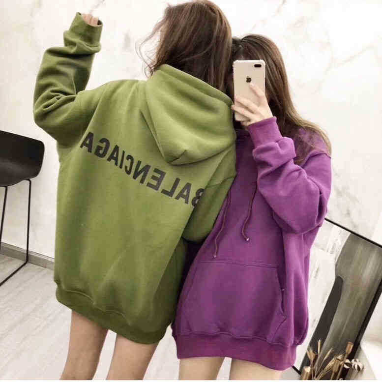 Bblencaiga 21 Autumn Winter Paris Home Back Letter Pullover Hoodie for Men and Women with Loose Lovers, Black
Bblencaiga 21 Autumn Winter Paris Home Back Letter Pullover Hoodie for Men and Women with Loose Lovers, Black