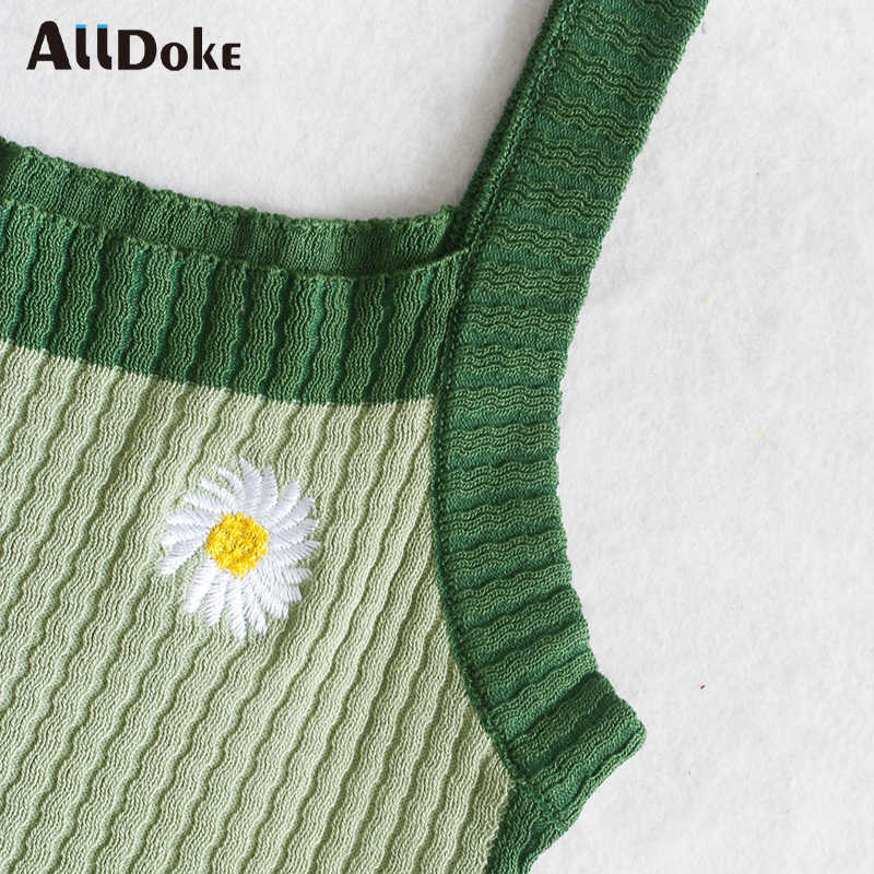 ALLDOKE floral embroidery crop tops women summer strap sleeveless vintage cropped feminino streetwear casual tops camisole 210625