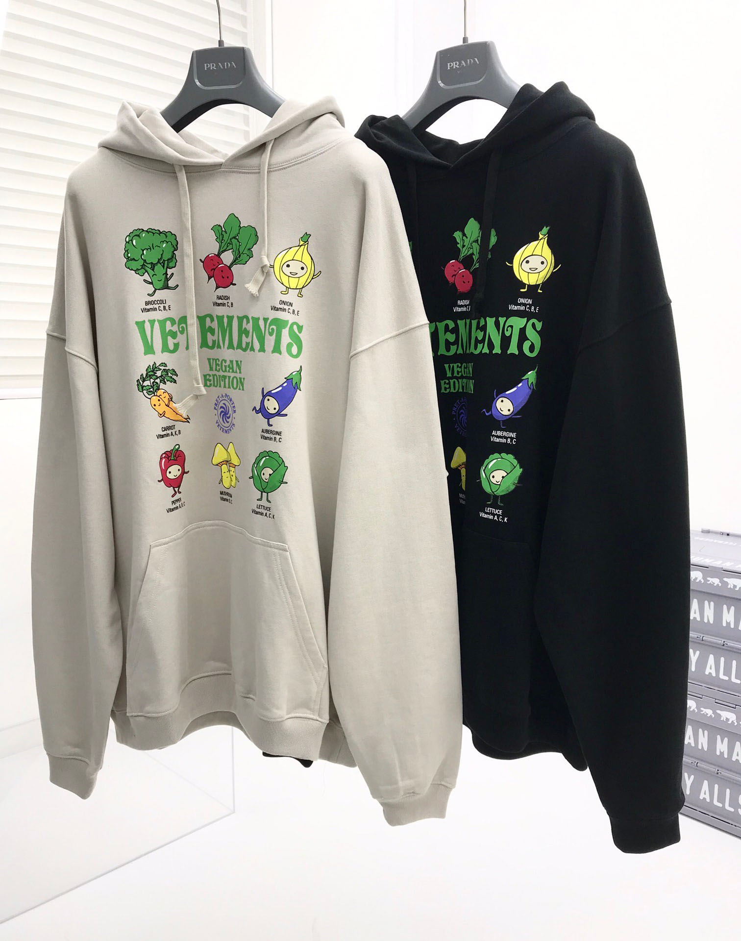 2021ss spring and summer new high grade cotton printing short sleeve round neck panel T-Shirt Size: m-l-xl--xxxl Color: black white fssq22, Black;brown
2021ss spring and summer new high grade cotton printing short sleeve round neck panel T-Shirt Size: m-l-xl--xxxl Color: black white fssq22, Black;brown
