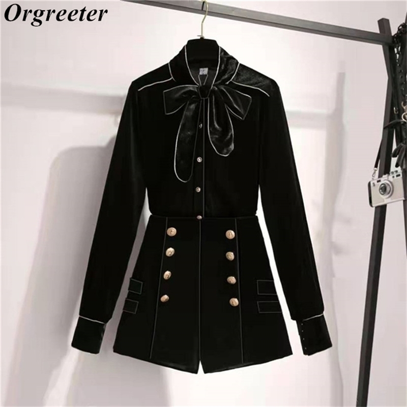 Autumn Golden velvet Shorts Suits Ladies Two piece set Bow lace up collar Shirts and Double-breasted High waist 210602, Black
Autumn Golden velvet Shorts Suits Ladies Two piece set Bow lace up collar Shirts and Double-breasted High waist 210602, Black