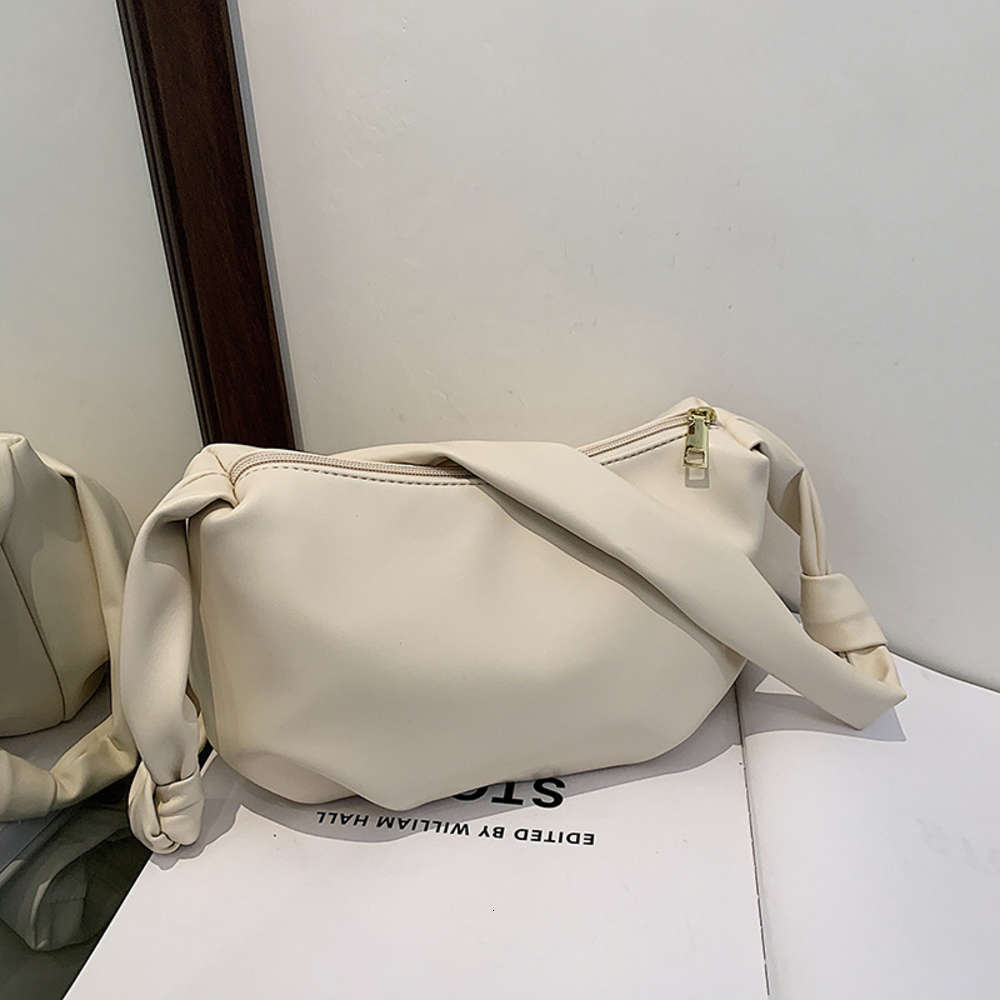 Feini Beishi Soft Leather One Shoulder Slung Bag Women's Large Capacity 2021 Fashion Hand-held, White
Feini Beishi Soft Leather One Shoulder Slung Bag Women's Large Capacity 2021 Fashion Hand-held, White