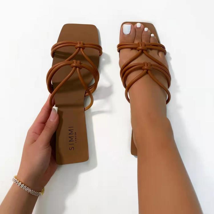Slippers Zomer Collectie Romeinse Stijl Mode Vrouwen Strass Open Teen Vierkante Neus Keten Outdoor Slides Platte, White
Slippers Zomer Collectie Romeinse Stijl Mode Vrouwen Strass Open Teen Vierkante Neus Keten Outdoor Slides Platte, White