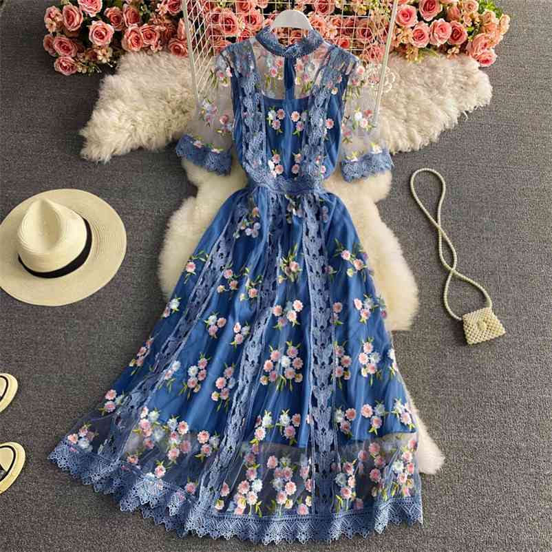 Stand collar Short-sleeved See-through Blue Mesh Dress for Women Summer High quality Flower Embroidery Lace Trim Long 210525
Stand collar Short-sleeved See-through Blue Mesh Dress for Women Summer High quality Flower Embroidery Lace Trim Long 210525