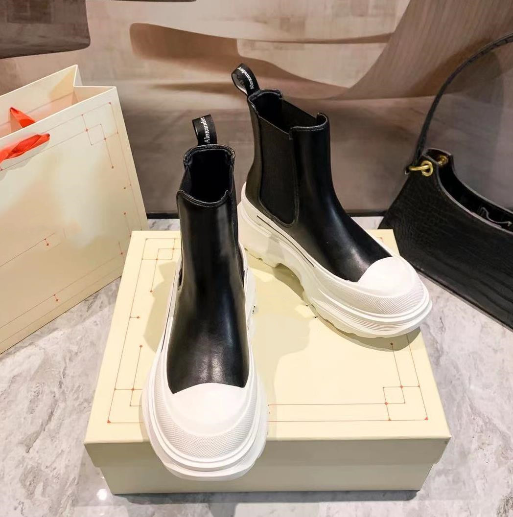 White Sole Bottega boot fashion luxury Tire Leather Chelsea booties Men platform chunky shoes lady Knight High-boots designer women boots, Black
White Sole Bottega boot fashion luxury Tire Leather Chelsea booties Men platform chunky shoes lady Knight High-boots designer women boots, Black