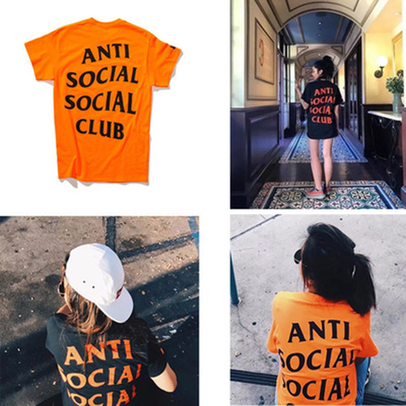 ASSC short sleeve und anti social club undefeated orange couple T-shirt, White;black
ASSC short sleeve und anti social club undefeated orange couple T-shirt, White;black