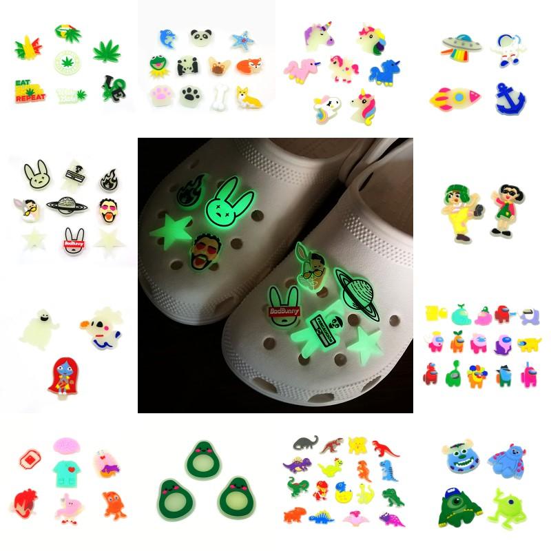 Party Favor 1000pcs custom glow luminous shoe charms wholesale for croc soft rubber PVC charm accessories plastic ornaments glowing up in the dark
Party Favor 1000pcs custom glow luminous shoe charms wholesale for croc soft rubber PVC charm accessories plastic ornaments glowing up in the dark