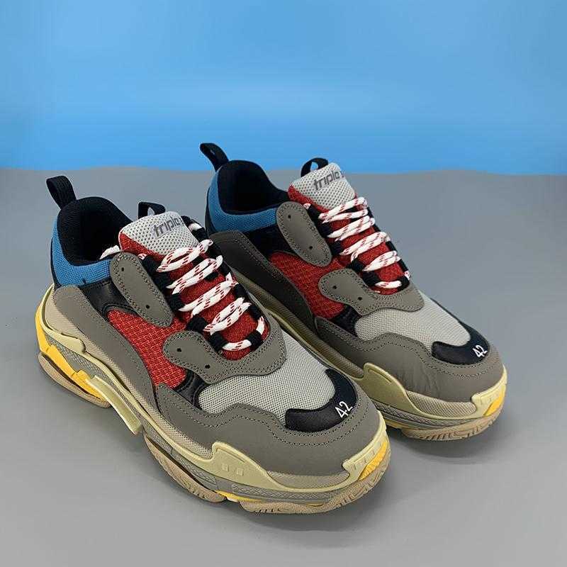 Paris 17FW Triple-S Walking Shoe Dad Shoes Chaussures Femme Triple S 17FW Designer Sneakers for Men Women Vintage Old Grandpa Trainer
Paris 17FW Triple-S Walking Shoe Dad Shoes Chaussures Femme Triple S 17FW Designer Sneakers for Men Women Vintage Old Grandpa Trainer