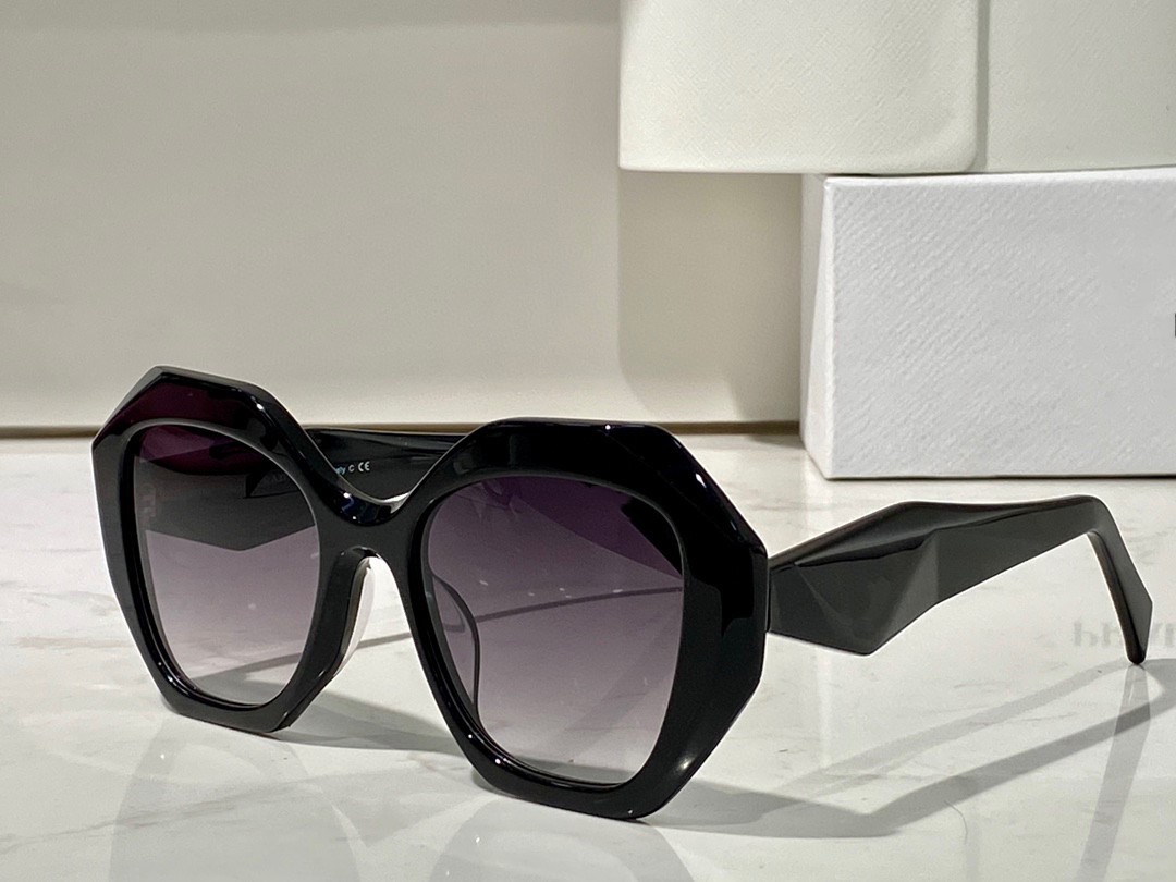 Sunglasses For Men and Women Summer style Anti-Ultraviolet 16W-S Retro Irregular Plate Full Frame fashion Eyeglasses Random Box
Sunglasses For Men and Women Summer style Anti-Ultraviolet 16W-S Retro Irregular Plate Full Frame fashion Eyeglasses Random Box