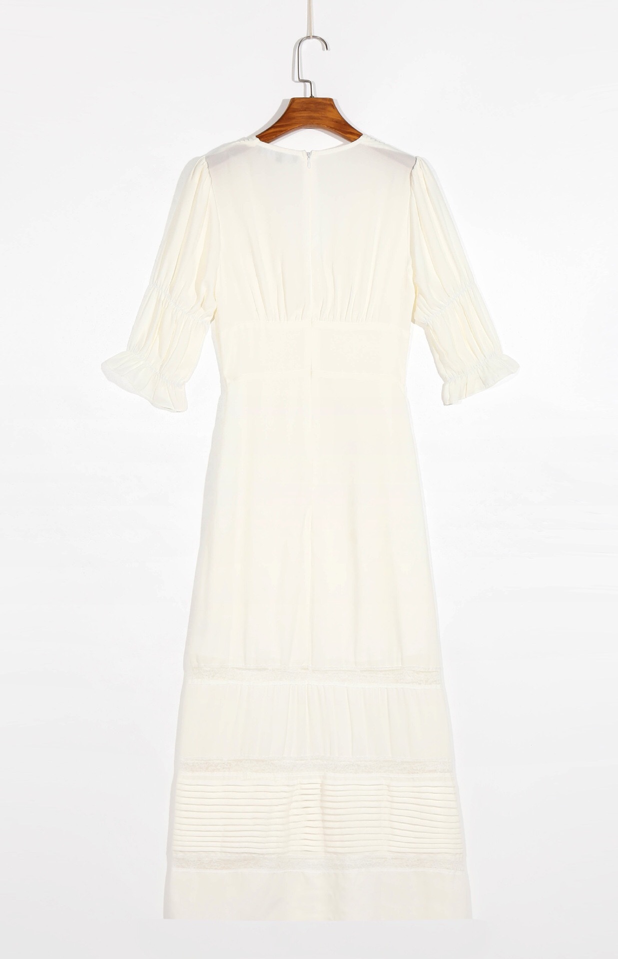 Vintage France Style Spliced Hollow Out Lace Women Midi Dress Elegant Buttons Deep V neck Half Sleeve Long 210429