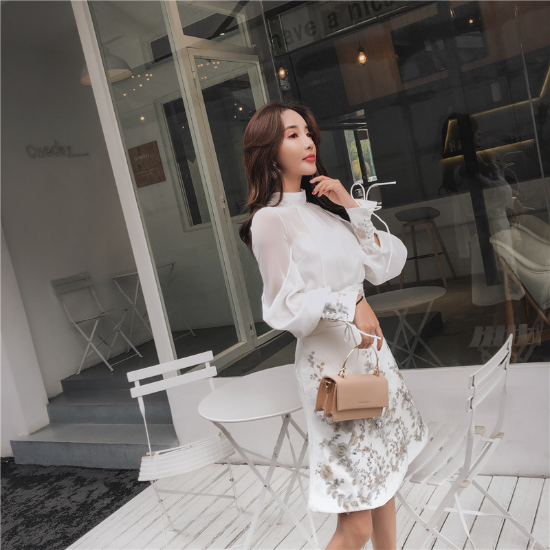 Autumn Women 2 Piece Outfits fashion white Long Sleeve Chiffon Blouse+High Waist Floral Sequins embroidery Midi Skirt Suit 210518