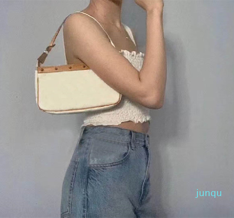 The 13cm Worldwide Genuine Fashion Luxury Classic Leather Shoulder Handbag Bag Free Best Quality Ladies Size 22cm Shipping Mewus, Black
The 13cm Worldwide Genuine Fashion Luxury Classic Leather Shoulder Handbag Bag Free Best Quality Ladies Size 22cm Shipping Mewus, Black