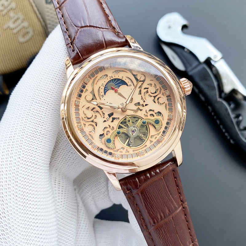 2021 New luxury mens watches Large flywheel 42mm size automatic Mechanical watch designer high quality Top brand moon Phase leather strap Fashion Gift style two
2021 New luxury mens watches Large flywheel 42mm size automatic Mechanical watch designer high quality Top brand moon Phase leather strap Fashion Gift style two