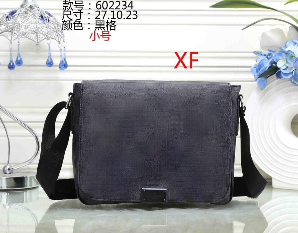 2021 Men Shoulder Bag Designer Crossbody bags PU Leather Messenger Bags lady Handbags Mens cosmetic cross body Bag ladies
2021 Men Shoulder Bag Designer Crossbody bags PU Leather Messenger Bags lady Handbags Mens cosmetic cross body Bag ladies