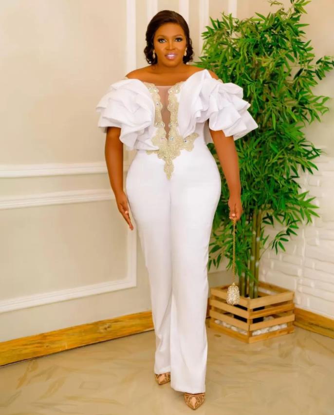 Plus Size Arabic Aso Ebi Luxurious White Jumpsuits Prom Dresses Scoop Beaded Crystals Evening Formal Party Second Reception Birthday Engagement Gowns 