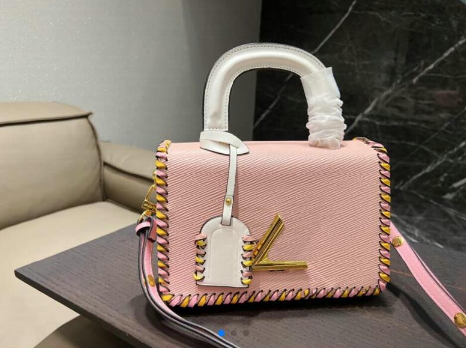Fashion designers bags Twist lock Handbag Purse Genuine Leather Messenger Bag Embroidery Shoulder Strap Crossbody Flap Handle Totes, Black
Fashion designers bags Twist lock Handbag Purse Genuine Leather Messenger Bag Embroidery Shoulder Strap Crossbody Flap Handle Totes, Black