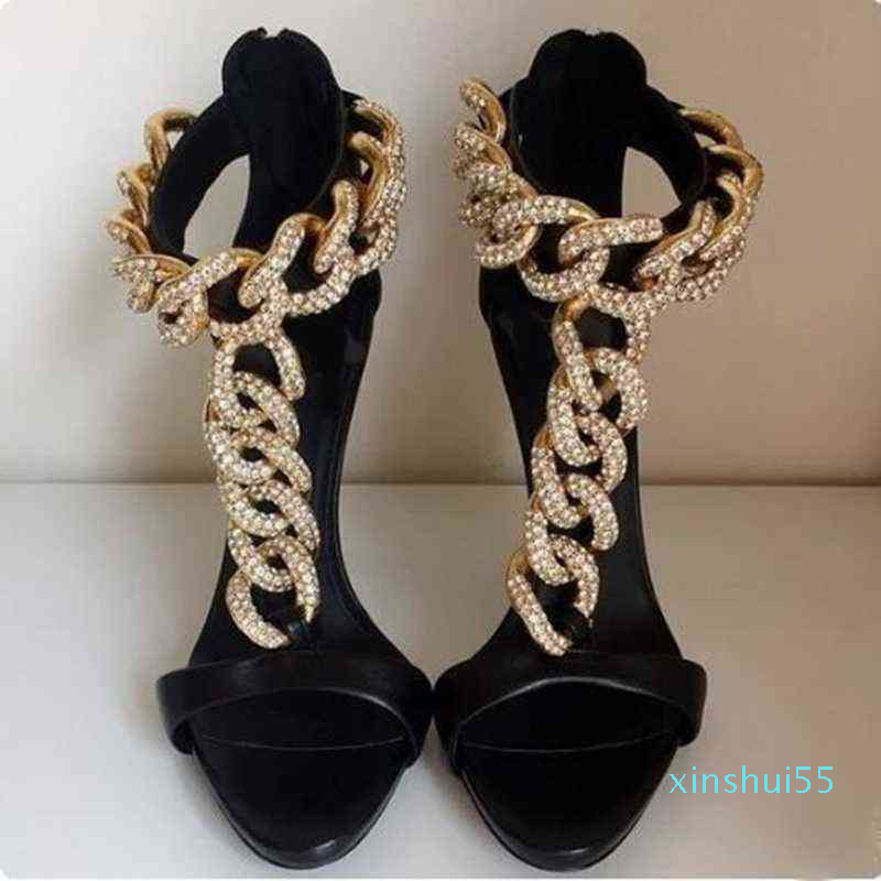 Women's high-heeled sandals with chain and T-belt, Gladiator shoes with gold metal nails, opening, black, large 1844, Red 
Women's high-heeled sandals with chain and T-belt, Gladiator shoes with gold metal nails, opening, black, large 1844, Red