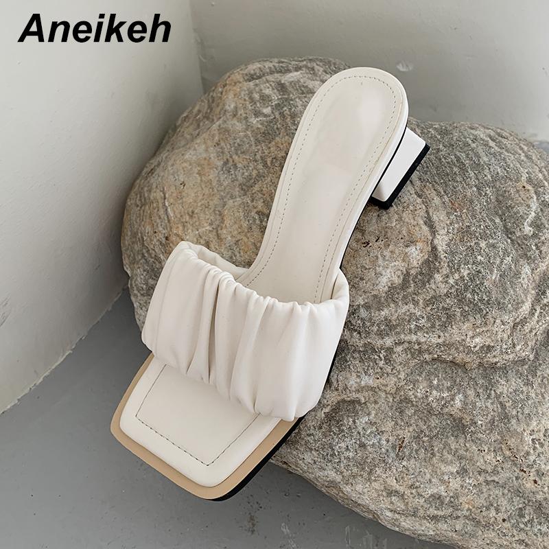 Slippers Aneikeh Summer Zapatos Mujer Solid Square Heels PU Slides Women Shoes Elegant Fashion Party Pleated Shallow Leisure, Black
Slippers Aneikeh Summer Zapatos Mujer Solid Square Heels PU Slides Women Shoes Elegant Fashion Party Pleated Shallow Leisure, Black