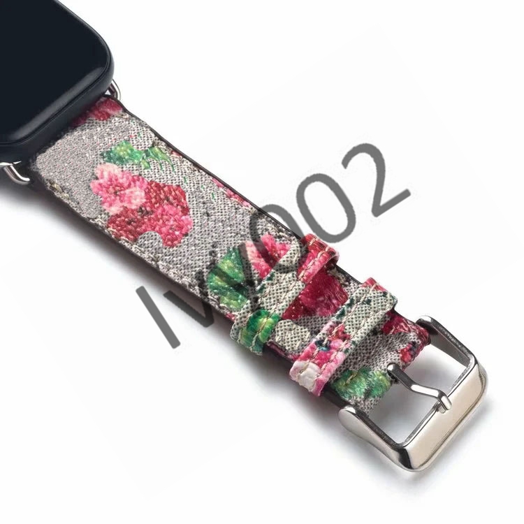 G designer Strap Watchbands 42mm 38mm 40mm 44mm iwatch 2 3 4 5 bands Leather Bracelet Fashion Stripes dropshipping IV002
G designer Strap Watchbands 42mm 38mm 40mm 44mm iwatch 2 3 4 5 bands Leather Bracelet Fashion Stripes dropshipping IV002