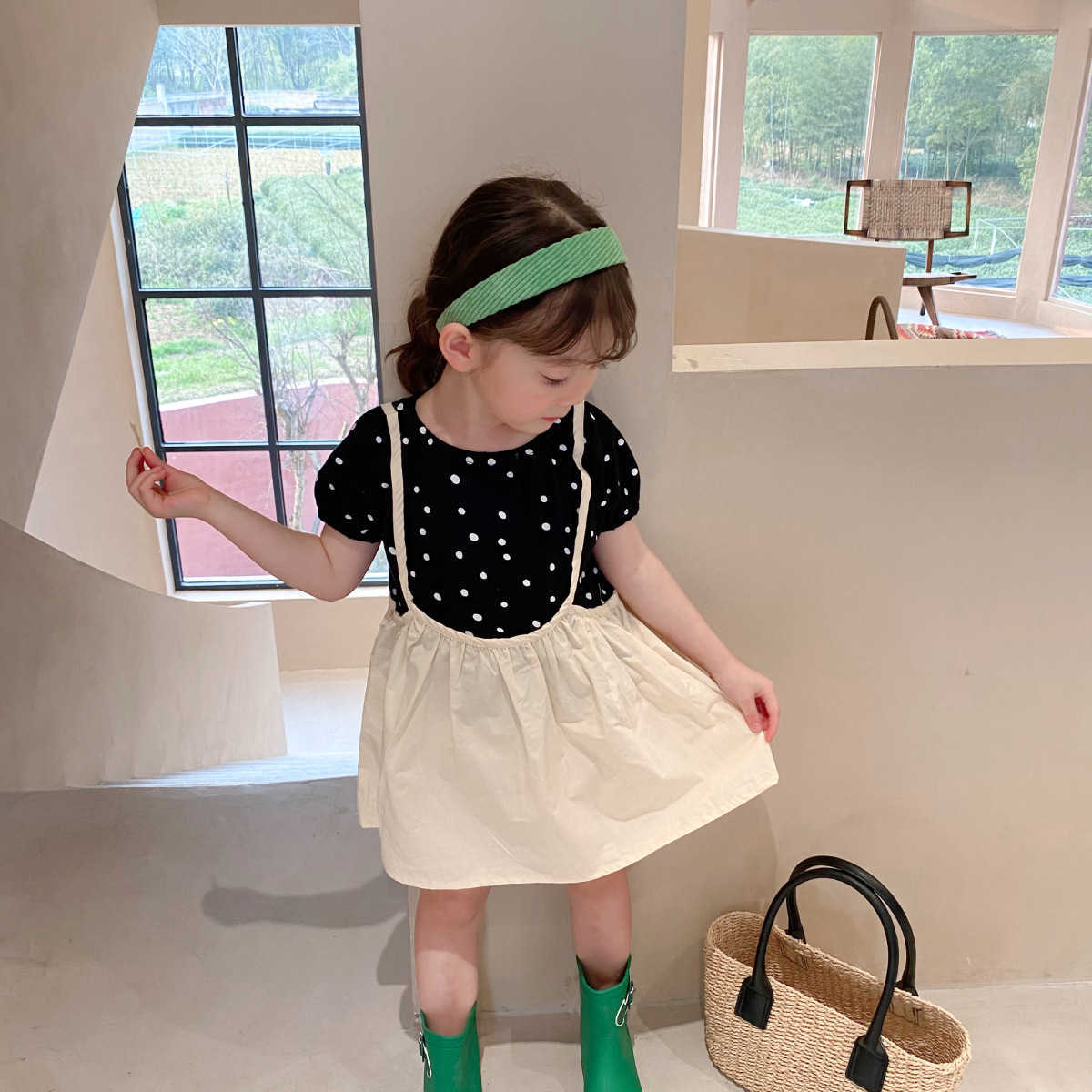 Korean style cotton dot patchwork short sleeve dress for girls summer fake two pieces casual dresses clothing 210615, Blue
Korean style cotton dot patchwork short sleeve dress for girls summer fake two pieces casual dresses clothing 210615, Blue