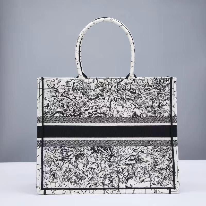 Handbag 41.5cm embroidery 3D Fireworks water ink flower tiger pattern large capacity luxury brand designer shopping bag Handmade
Handbag 41.5cm embroidery 3D Fireworks water ink flower tiger pattern large capacity luxury brand designer shopping bag Handmade