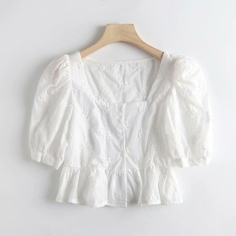 Women's Blouses & Shirts Puff Sleeve Embroidery Crop Top Women Square Collar White Blouse Button Up Summer Short Vintage Shirt
Women's Blouses & Shirts Puff Sleeve Embroidery Crop Top Women Square Collar White Blouse Button Up Summer Short Vintage Shirt