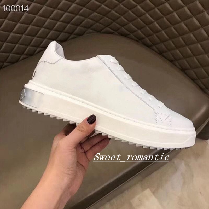2021 Fashion classic men's luxury sneakers design letter leather casual shoes model with box, Black
2021 Fashion classic men's luxury sneakers design letter leather casual shoes model with box, Black