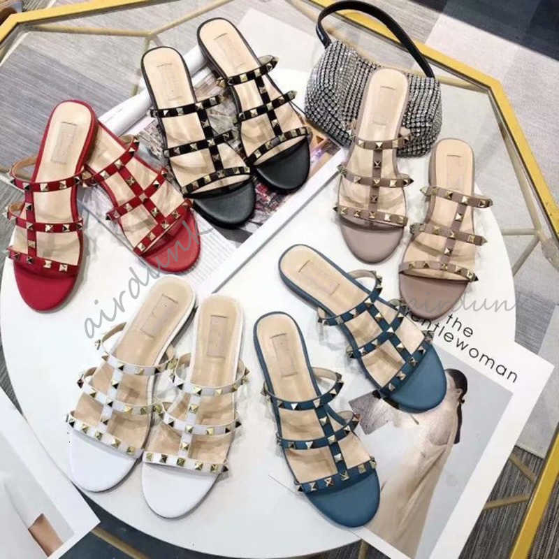Summer Slippers Women Sandals Flip Flops Beach Rock Studs Leather Flat Slipper Rivets Designers Rounded Toe Size 35-40, Black
Summer Slippers Women Sandals Flip Flops Beach Rock Studs Leather Flat Slipper Rivets Designers Rounded Toe Size 35-40, Black